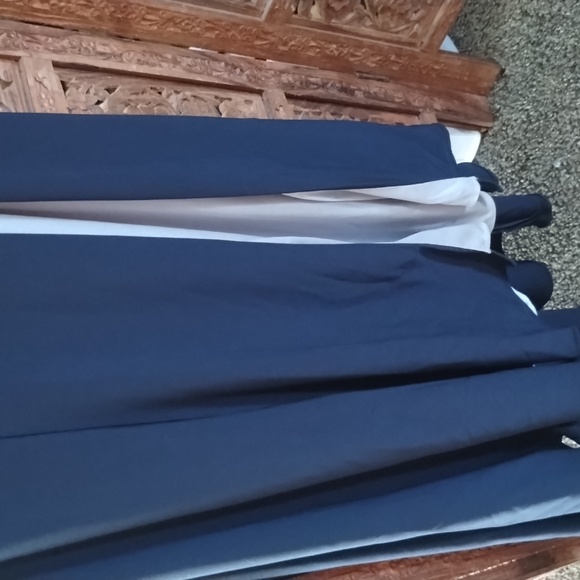 Evening grown or prom dress - Picture 2 of 6